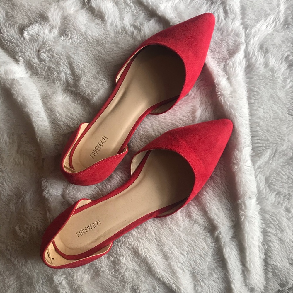Red pointed toe flats
